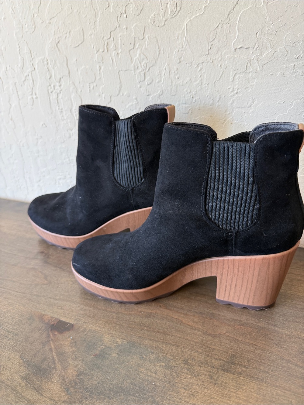 Dr. Scholl's Black Suede Platform Chelsea Booties with Brown Wood-Tone Heel